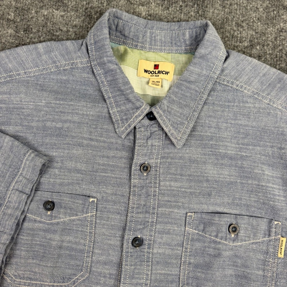 Woolrich Mens Shirt XL Short Sleeve Button Down Chambray Blue EUC